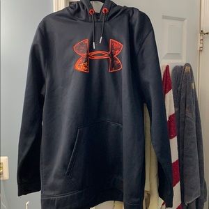 Under Armour Sweatshirt